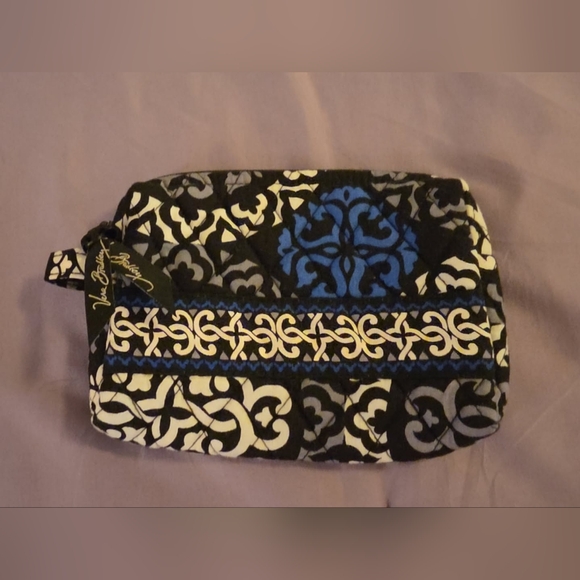 Vera Bradley Handbags - Vera Bradley Canterberry Cobalt Waterproof Lined Cosmetic Bag NWOT